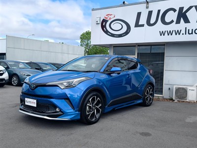 2018 Toyota C-HR - Thumbnail