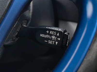 2018 Toyota C-HR - Thumbnail