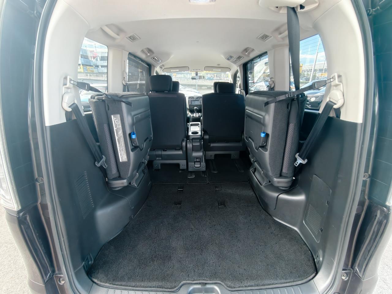 2013 Nissan Serena