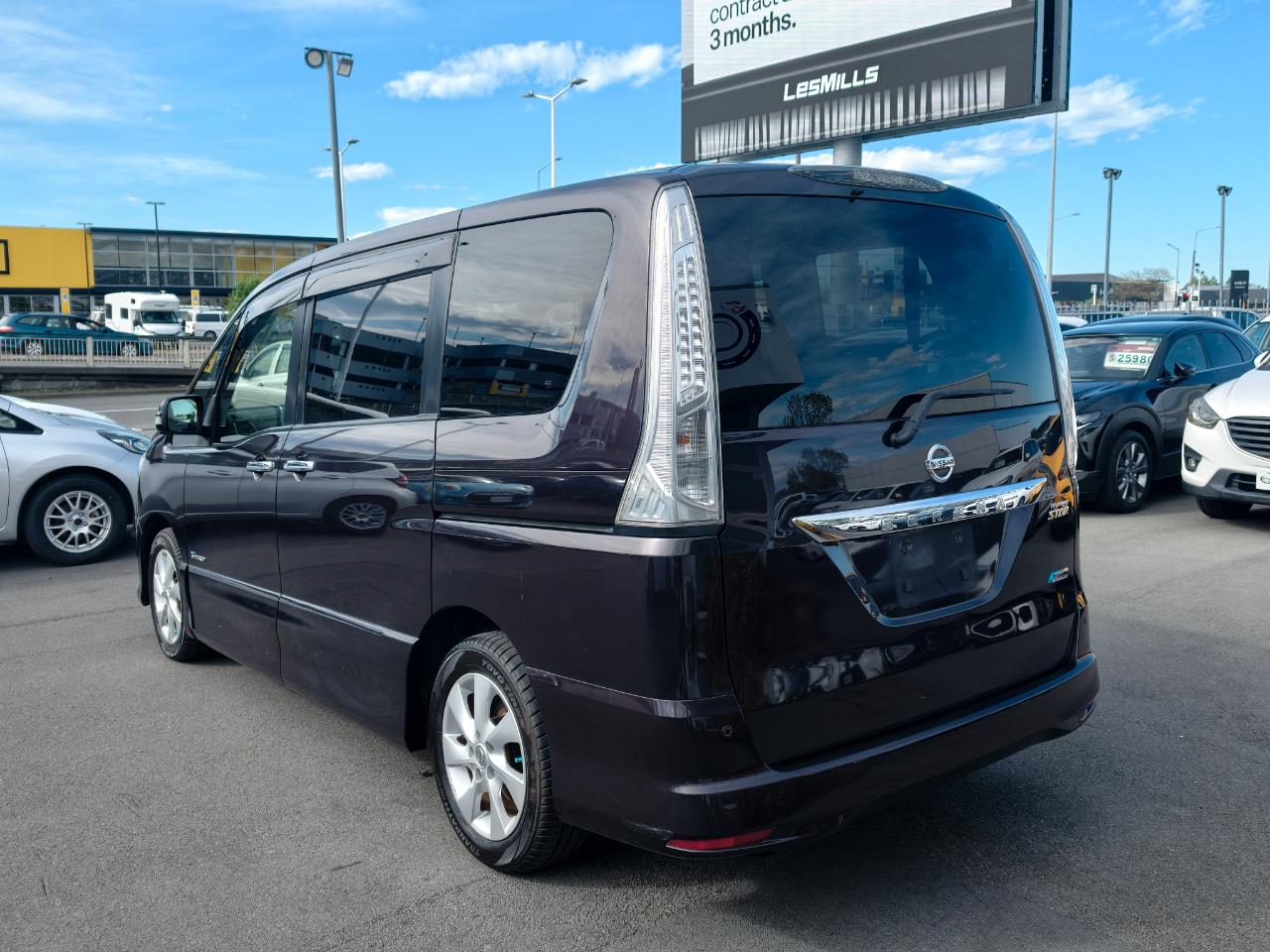 2013 Nissan Serena