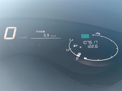 2013 Nissan Serena - Thumbnail