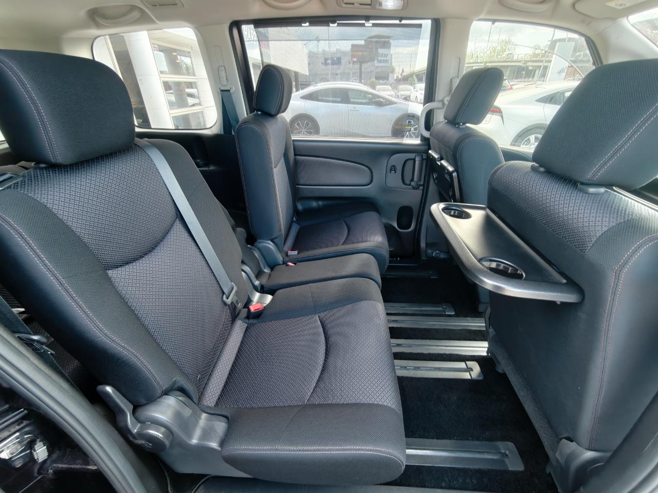 2013 Nissan Serena