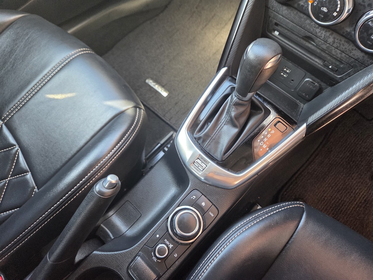 2016 Mazda Demio