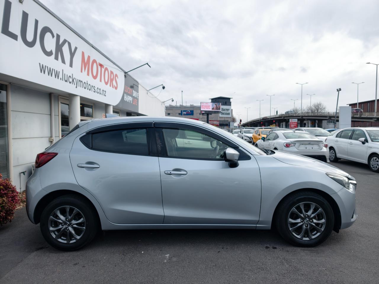 2017 Mazda Demio