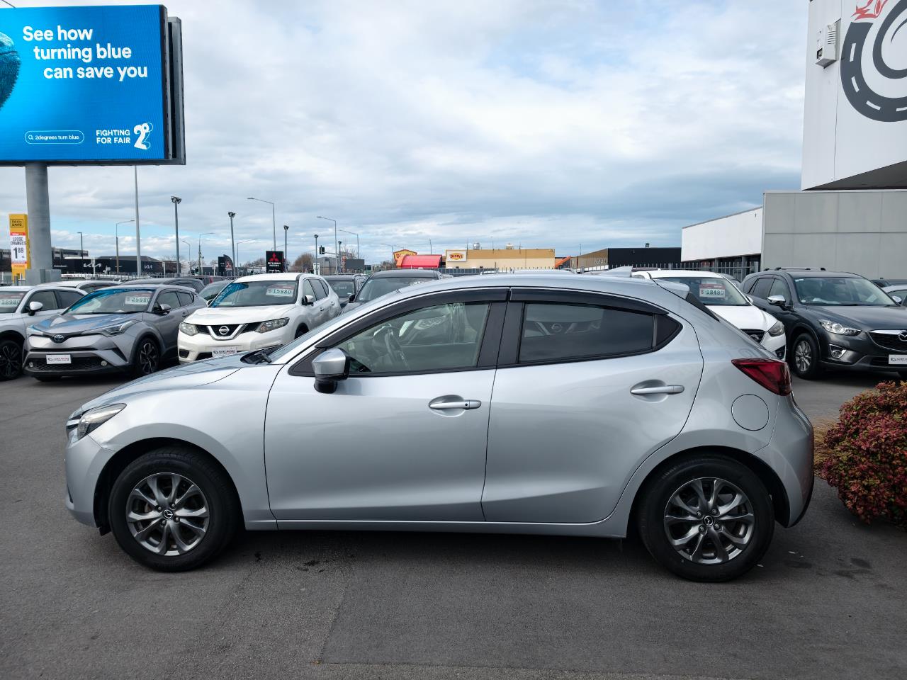 2017 Mazda Demio