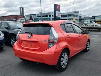 2012 Toyota Aqua - Thumbnail