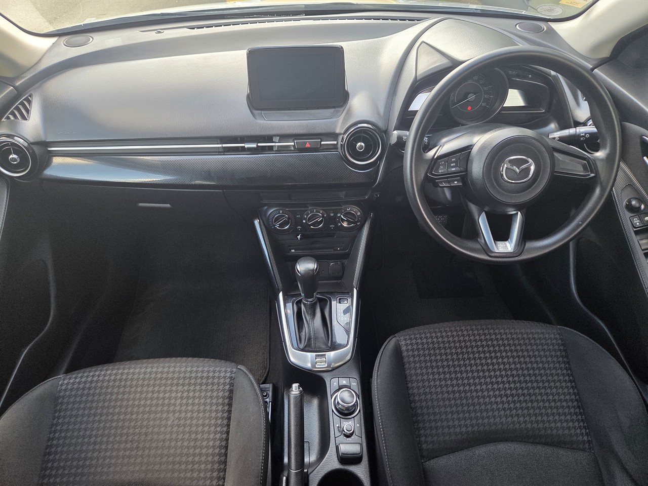 2017 Mazda Demio
