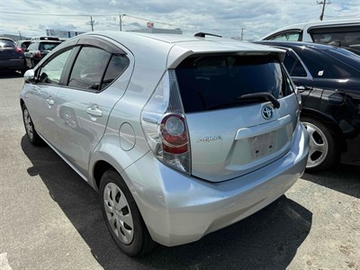 2012 Toyota Aqua - Thumbnail