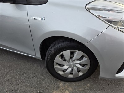 2017 Toyota Vitz - Thumbnail