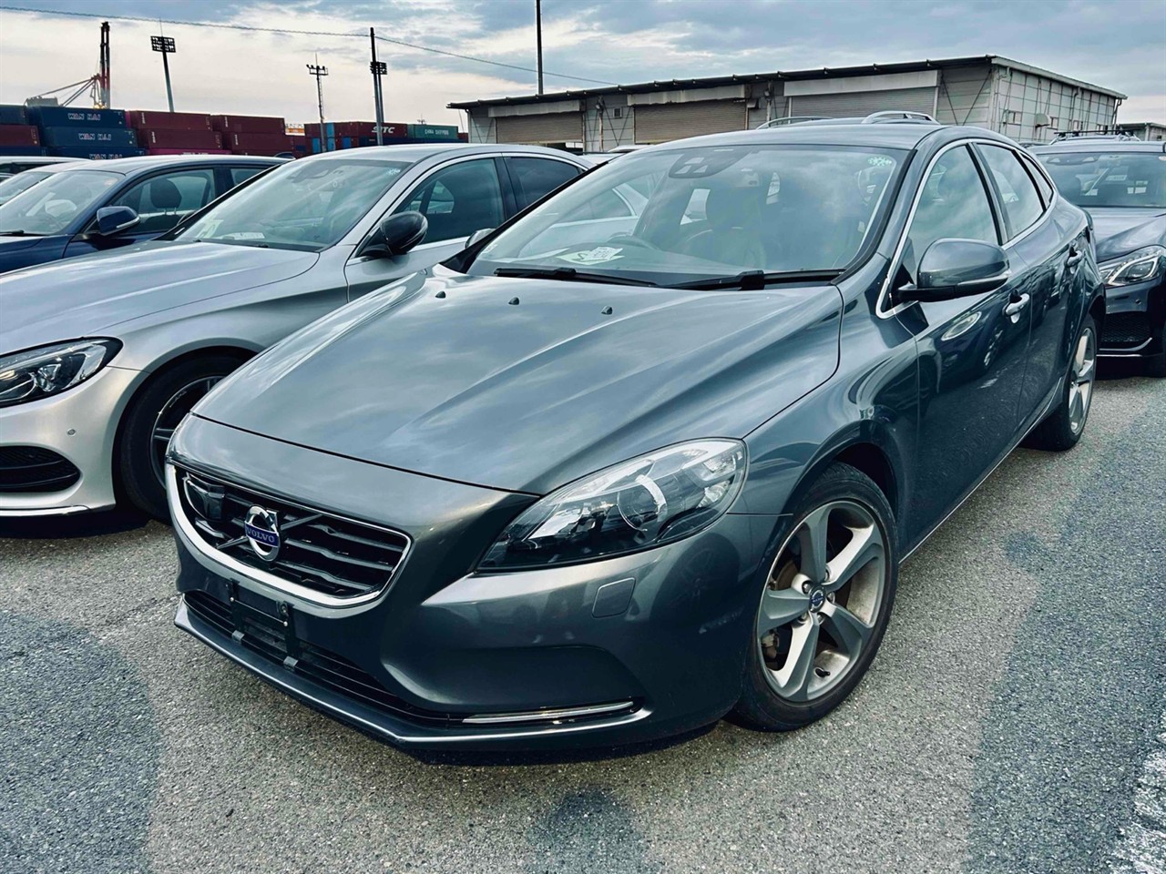 2013 Volvo V40