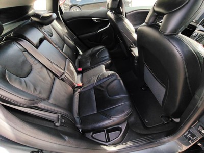 2013 Volvo V40 - Thumbnail