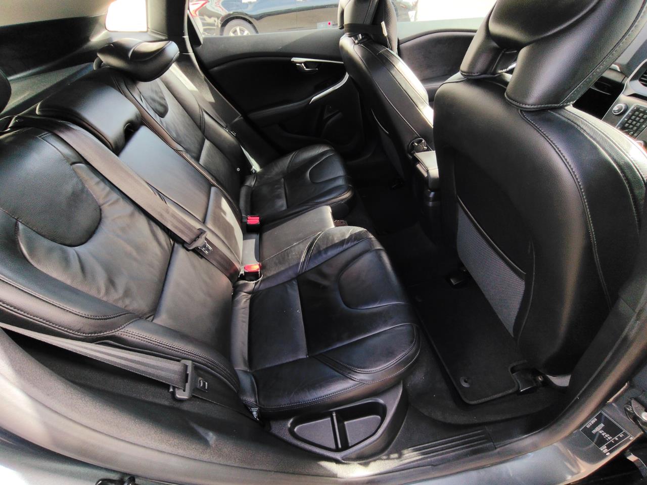 2013 Volvo V40