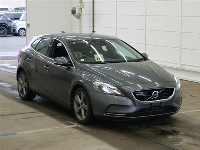 2013 Volvo V40 - Thumbnail