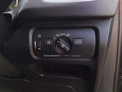 2013 Volvo V40 - Thumbnail