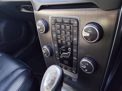 2013 Volvo V40 - Thumbnail
