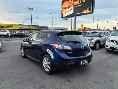 2010 Mazda AXELA - Thumbnail