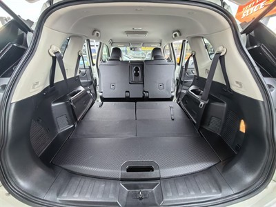 2017 Nissan X-TRAIL - Thumbnail