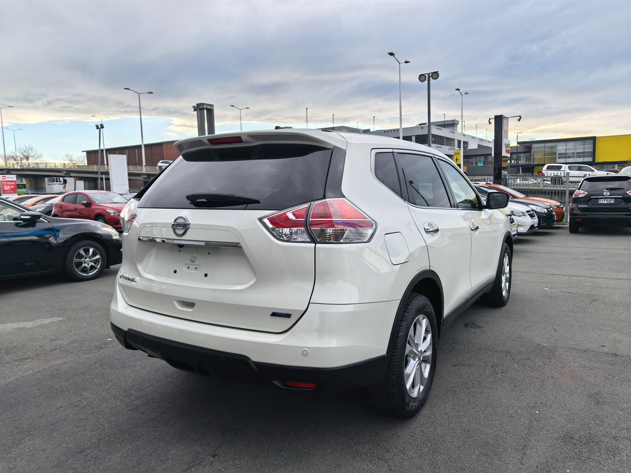 2017 Nissan X-TRAIL