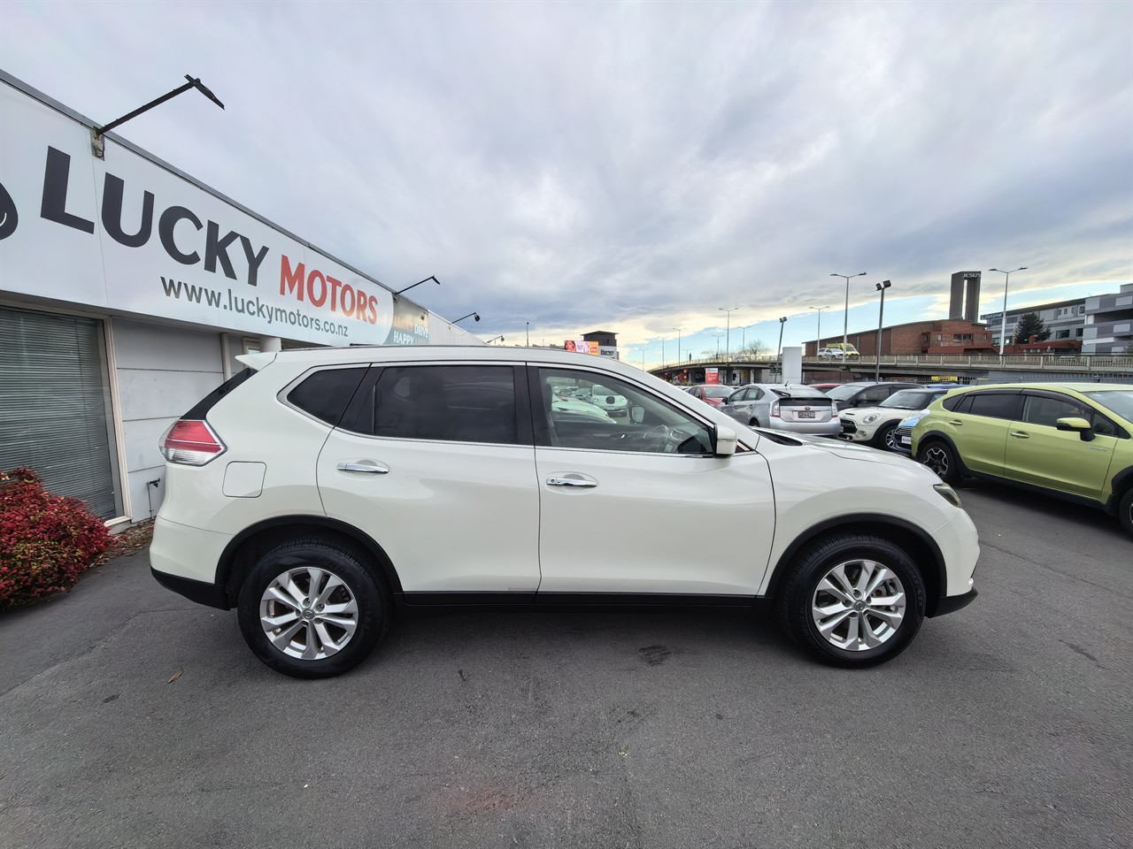 2017 Nissan X-TRAIL