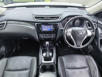 2017 Nissan X-TRAIL - Thumbnail