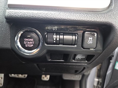 2014 Subaru XV - Thumbnail