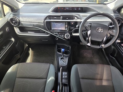 2016 Toyota Aqua - Thumbnail