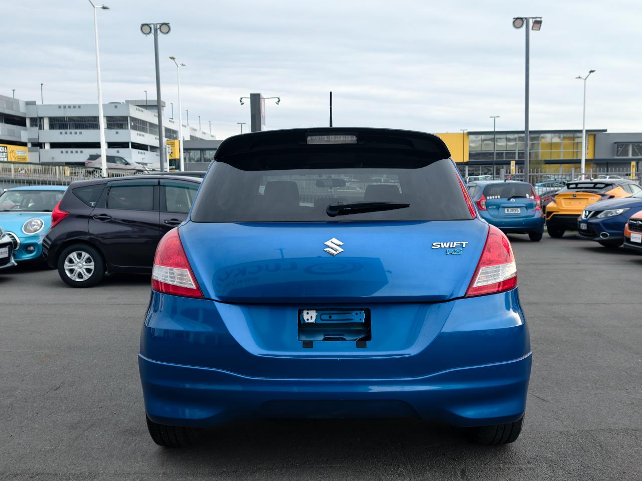 2013 Suzuki SWIFT