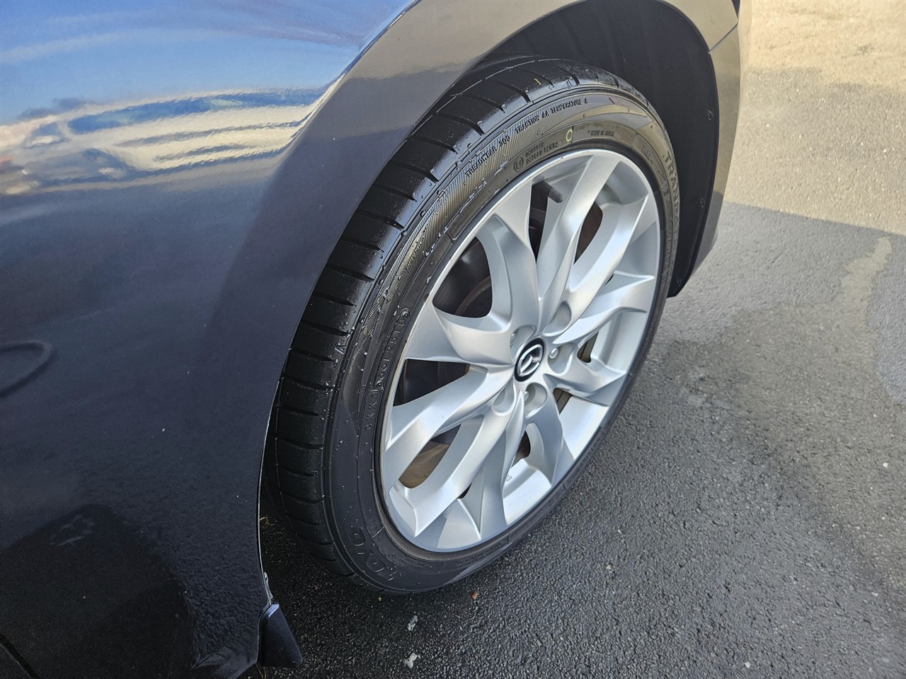 2013 Mazda AXELA