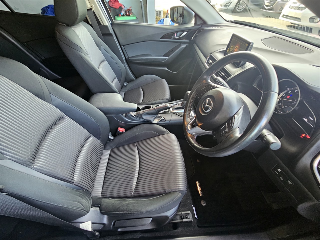 2013 Mazda AXELA