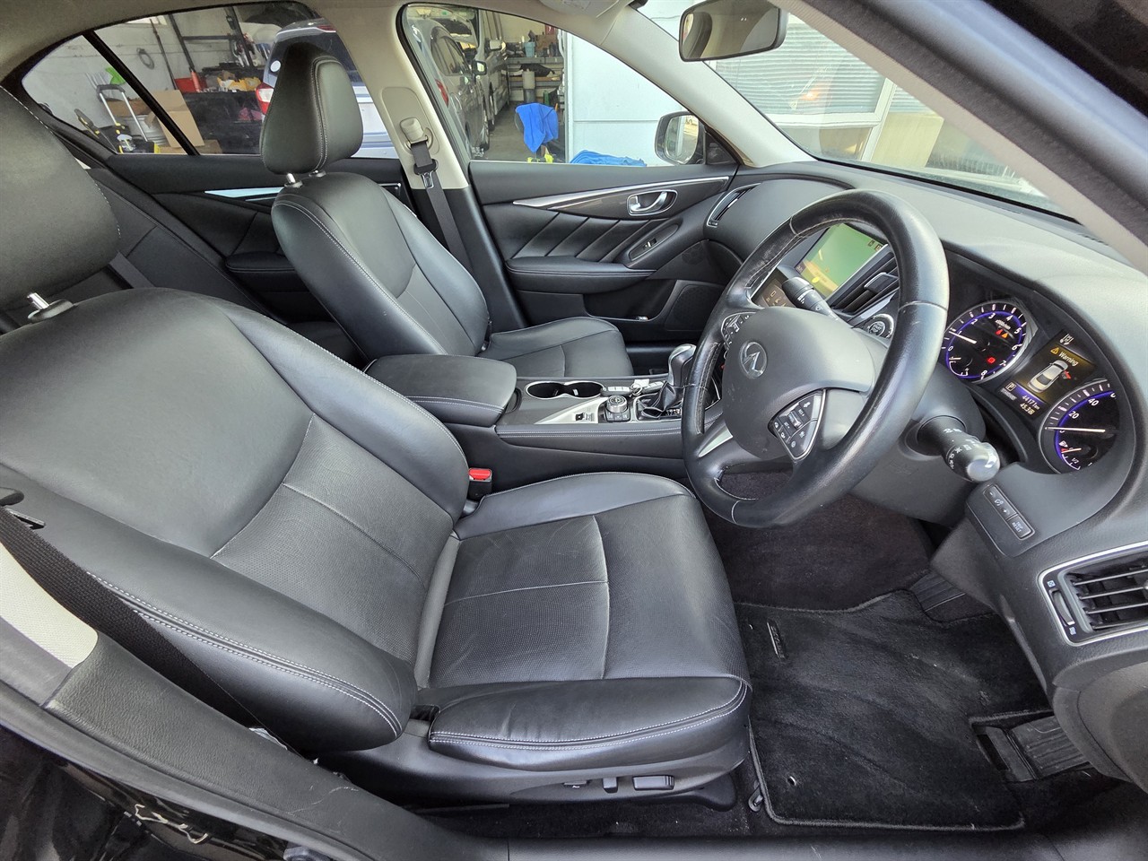 2014 Nissan SKYLINE
