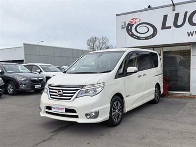 2014 Nissan Serena - Thumbnail