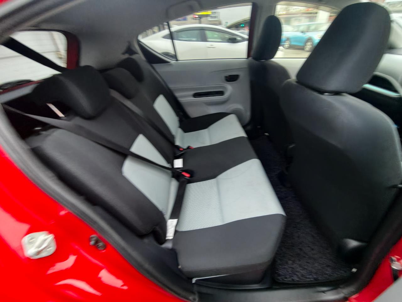 2013 Toyota Aqua