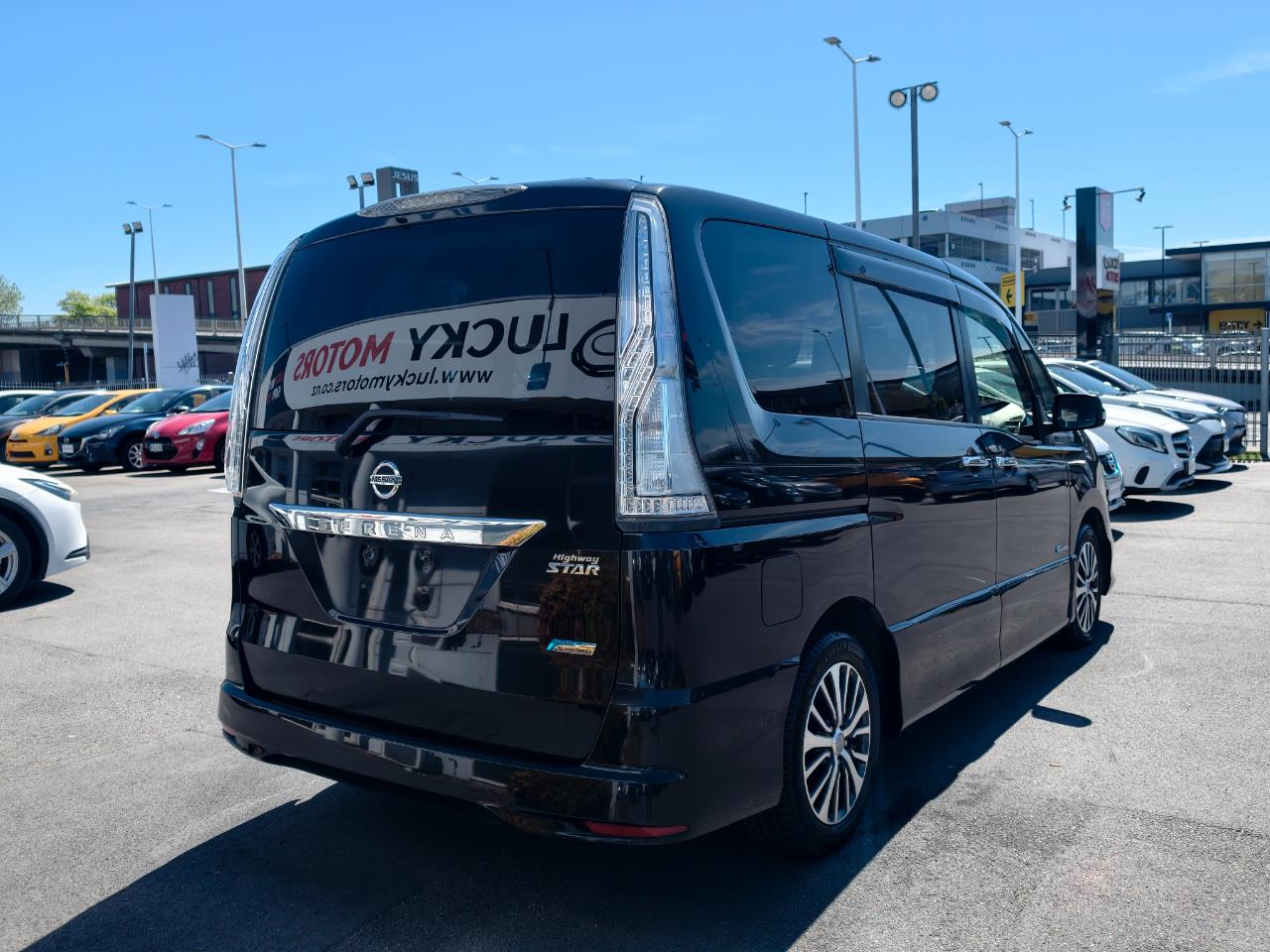2015 Nissan Serena