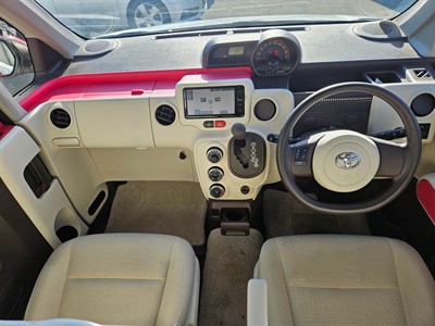 2016 Toyota Porte - Thumbnail