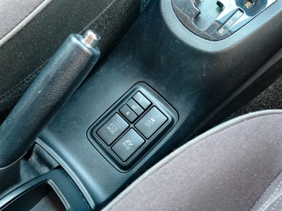 2015 Toyota Aqua - Thumbnail