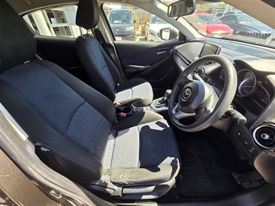 2014 Mazda Demio - Thumbnail