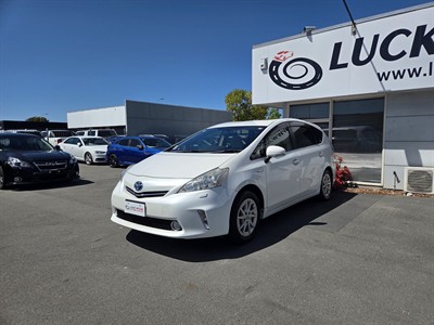 2013 Toyota Prius - Thumbnail