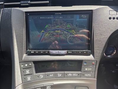 2015 Toyota Prius - Thumbnail