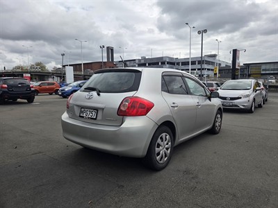 2008 Toyota Auris - Thumbnail