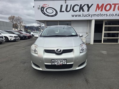 2008 Toyota Auris - Thumbnail