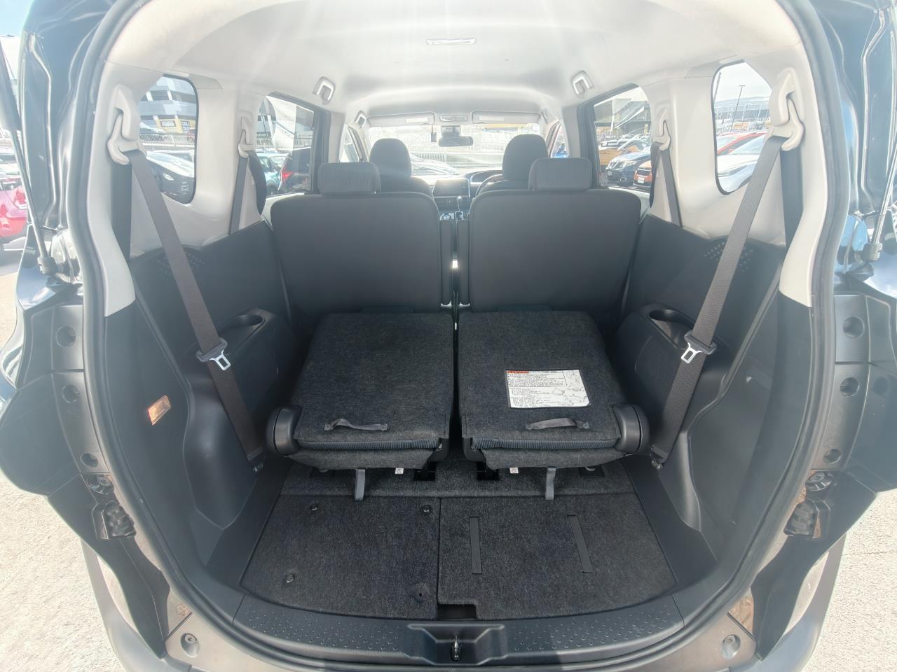 2017 Toyota SIENTA
