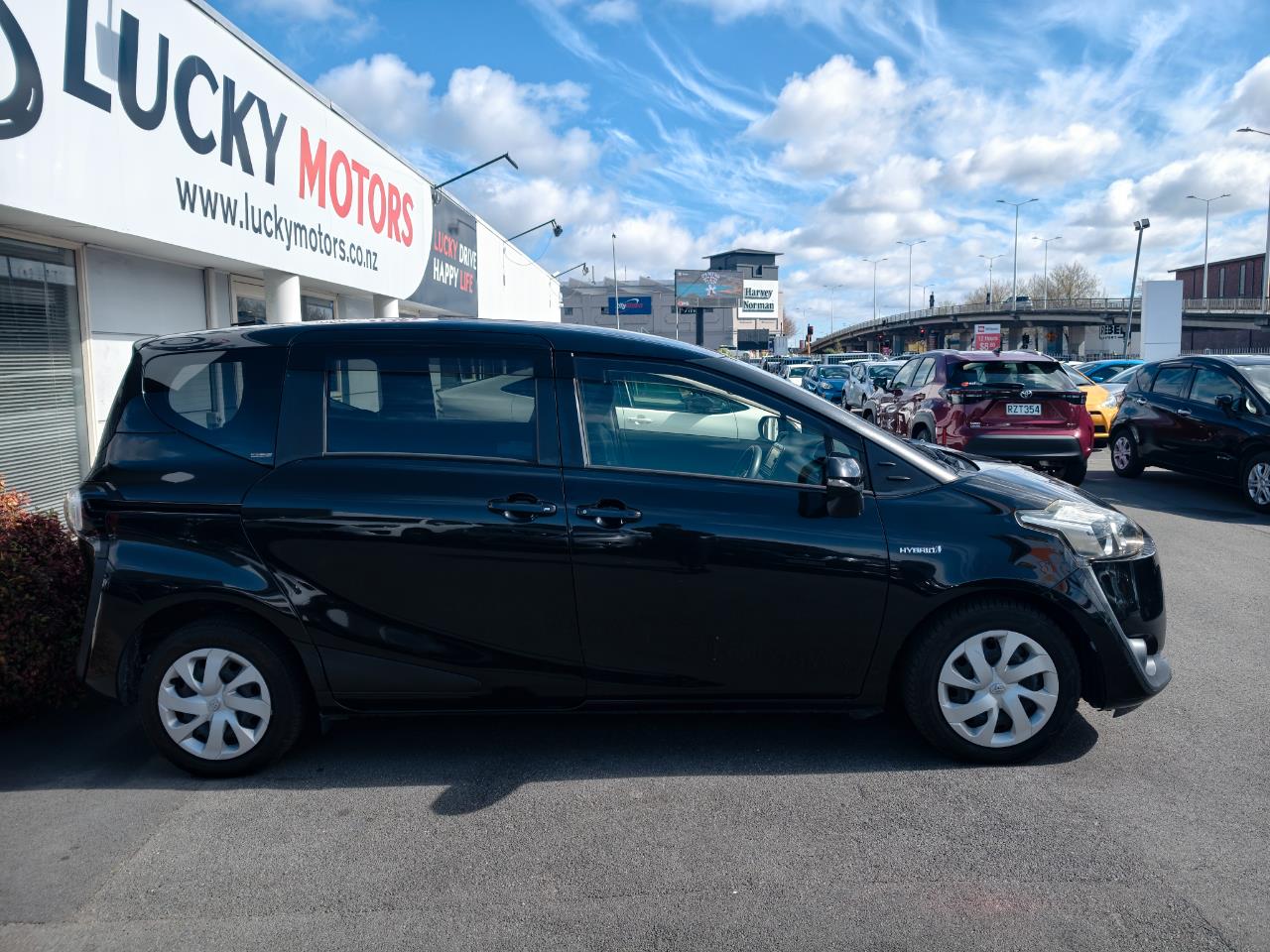 2017 Toyota SIENTA