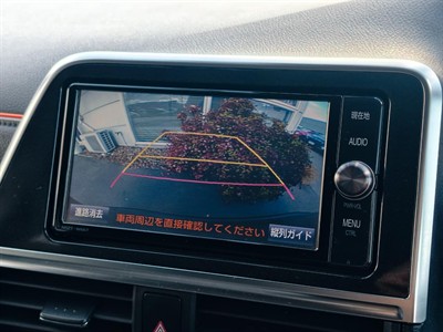 2017 Toyota SIENTA - Thumbnail