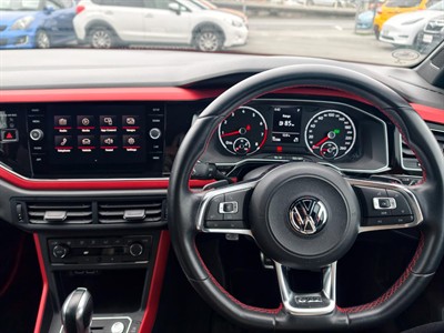 2018 Volkswagen POLO - Thumbnail