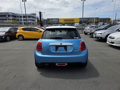 2015 Mini Cooper - Thumbnail