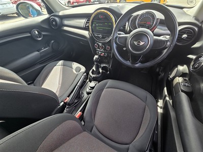 2015 Mini Cooper - Thumbnail