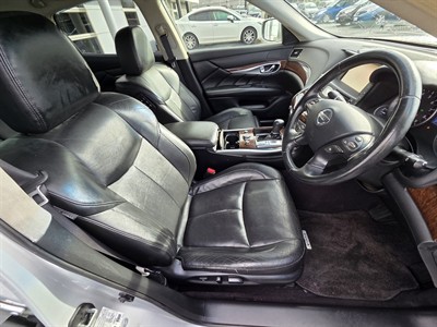 2013 Nissan FUGA - Thumbnail