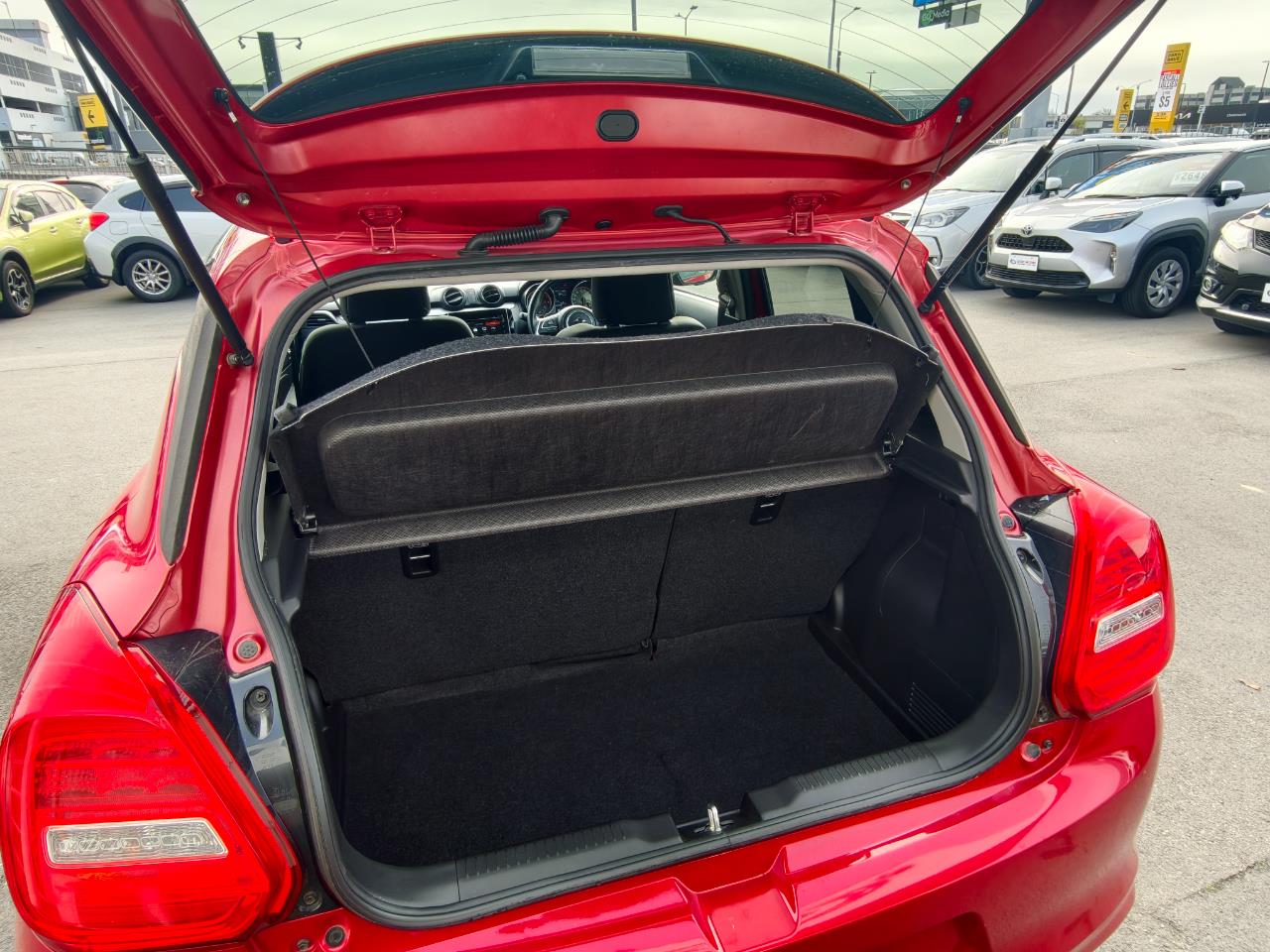 2017 Suzuki SWIFT