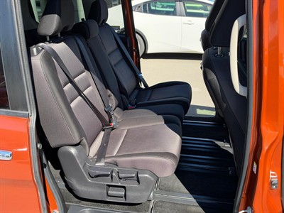 2021 Nissan Serena - Thumbnail