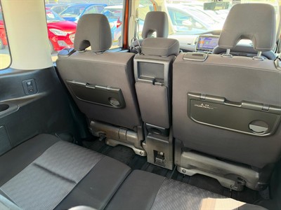 2021 Nissan Serena - Thumbnail